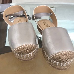 Silver closed toe espadrilles